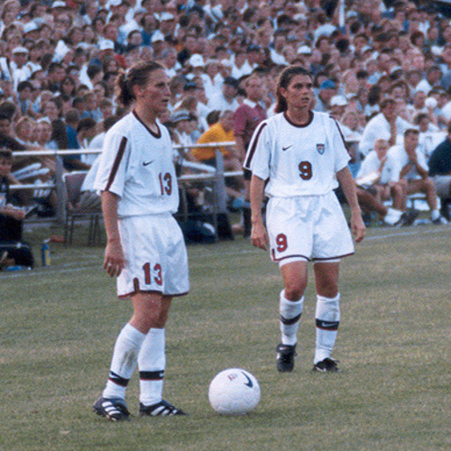 Kristine Lilly and Mia Hamm in St.Louis, 1998