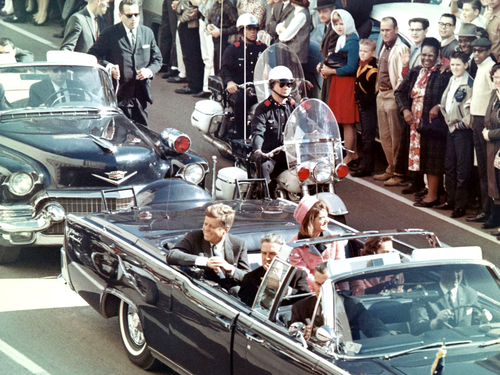 President Kennedy and motorcade minutes before his assassination in Dallas in 1963